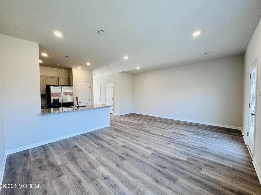 85 Alexander Way - Photo 12