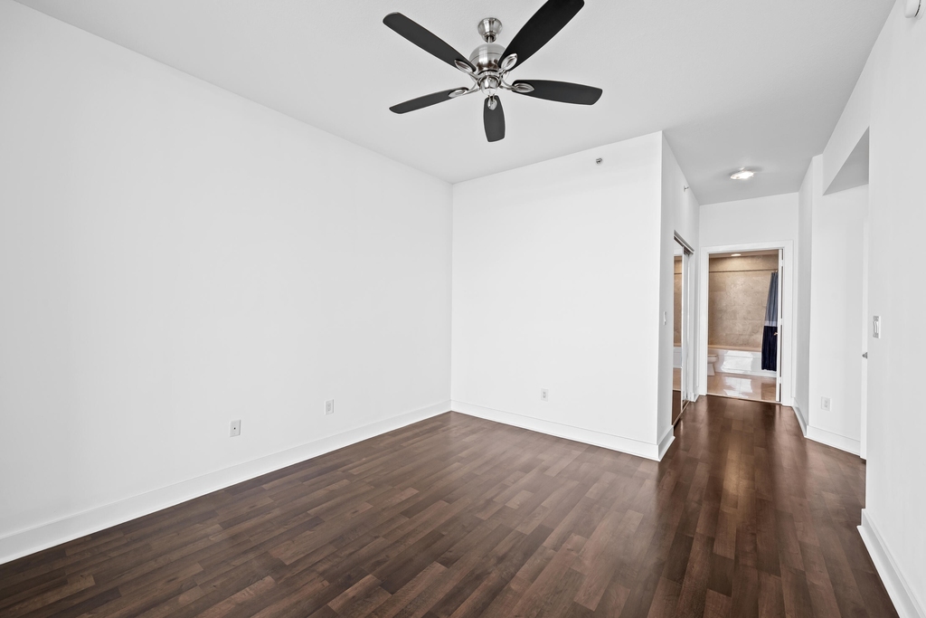 315 Ne 3rd Avenue - Photo 9