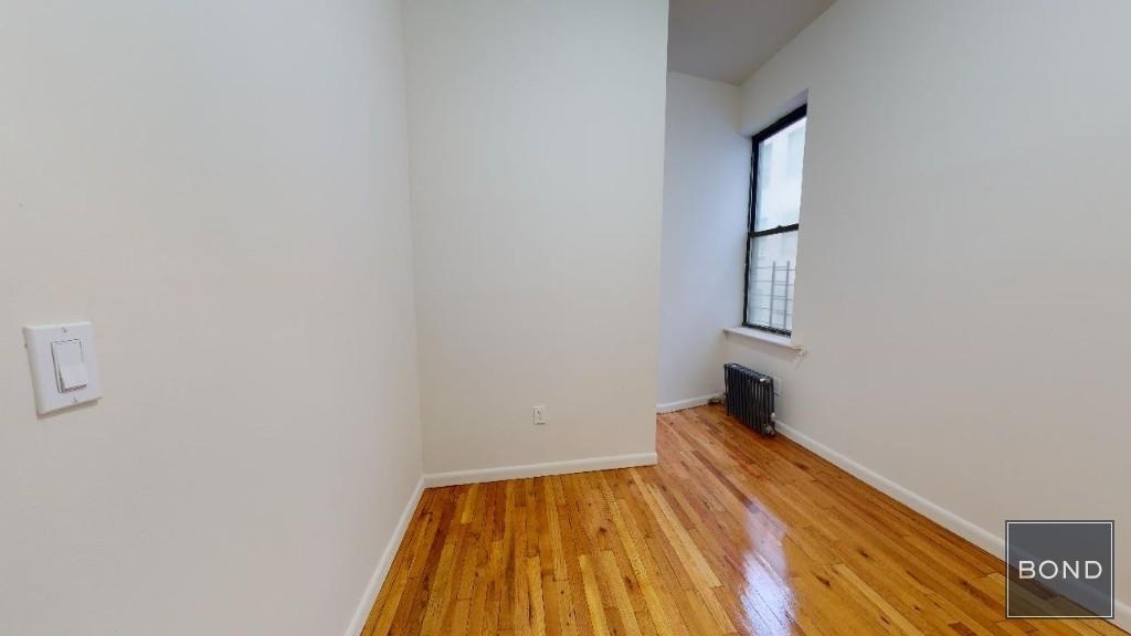 West 137 Street - Photo 17