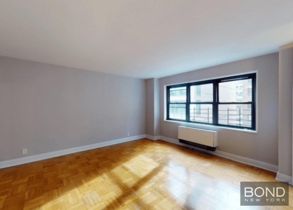 301 East 47th Street - Photo 5