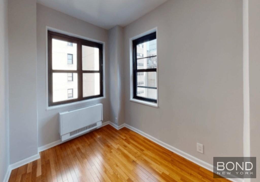 301 East 47th Street - Photo 4