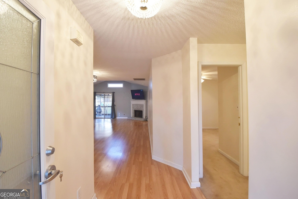 715 S Fairfield Drive - Photo 3