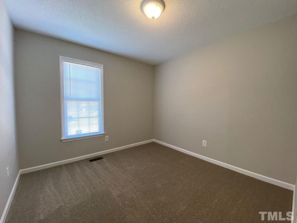 1017 Holly Pointe Drive - Photo 10