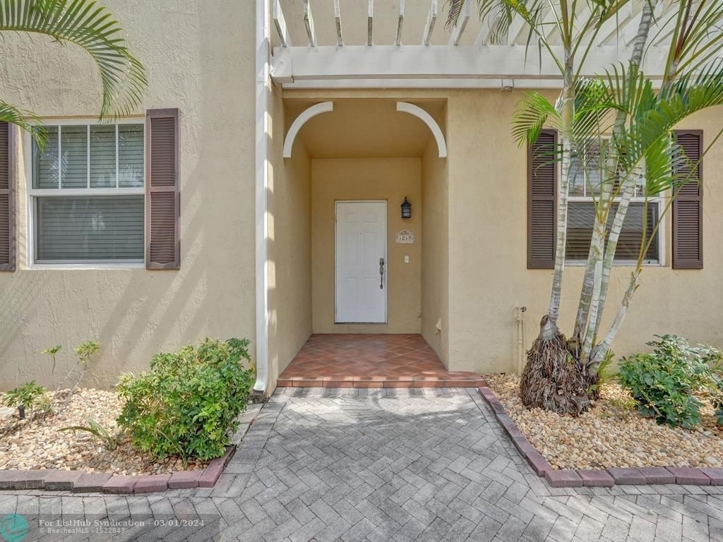 1210 W Las Olas Blvd - Photo 1