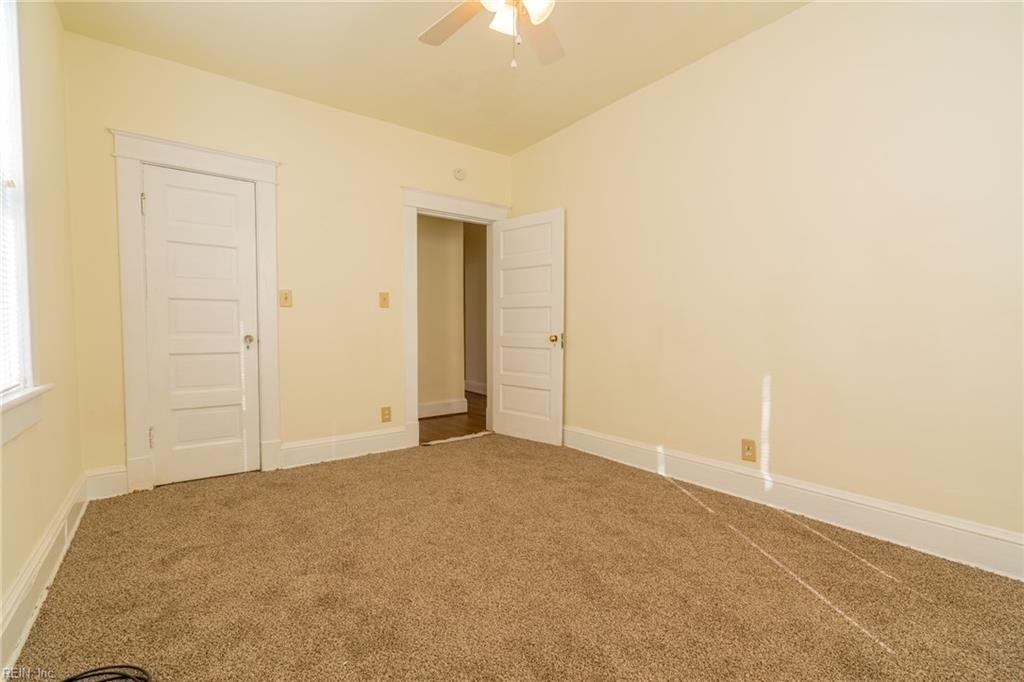 4500 Newport Avenue - Photo 35