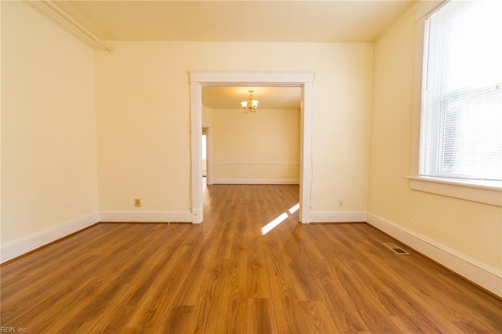 4500 Newport Avenue - Photo 13