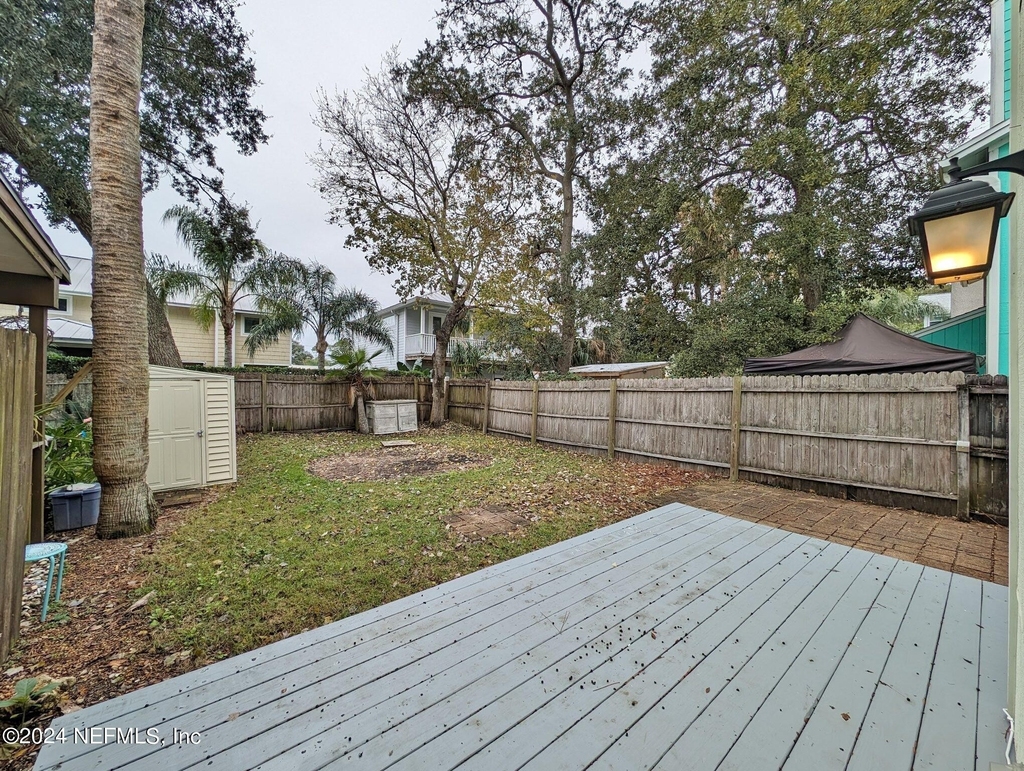 278 Poinsettia Street - Photo 5