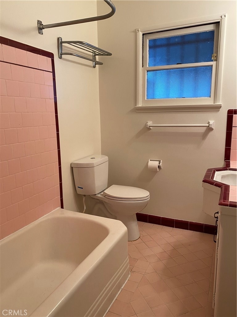 1209 N Monterey Street - Photo 5