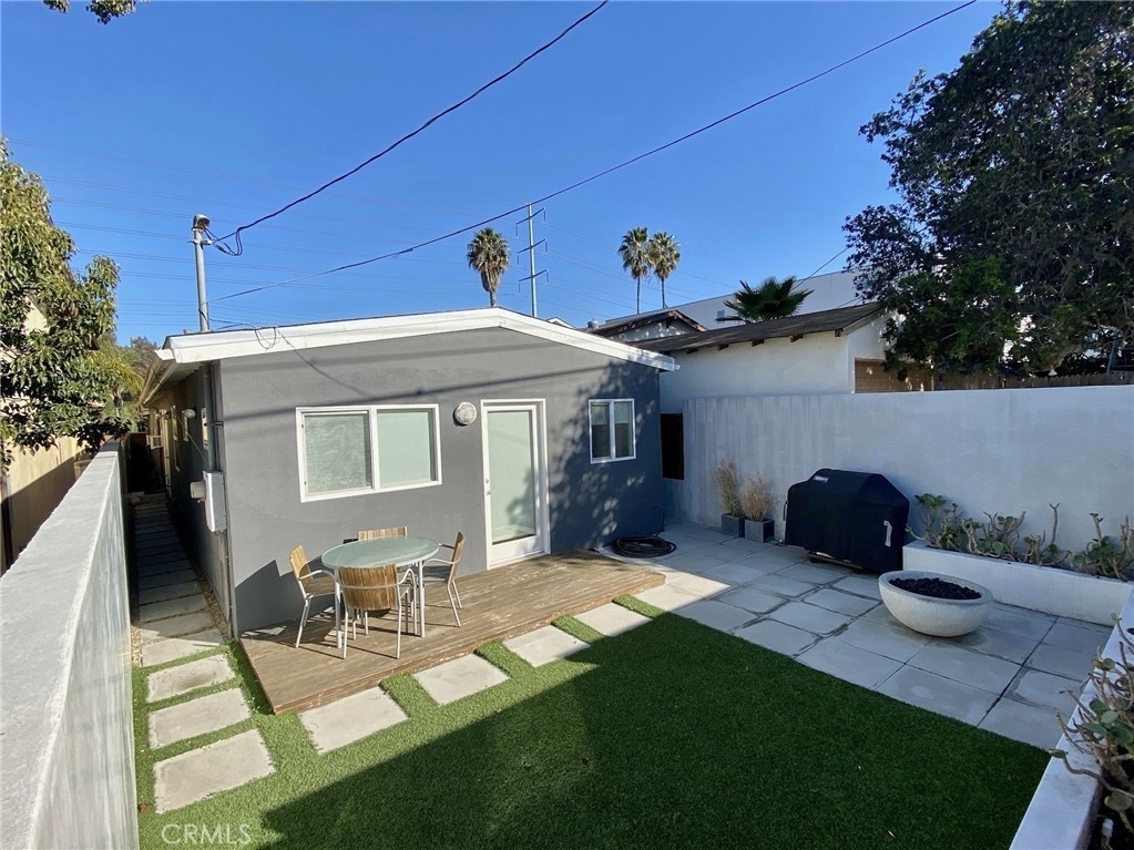 656 Rosecrans Avenue - Photo 30