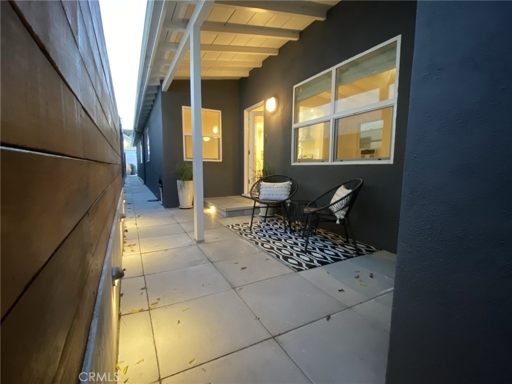 656 Rosecrans Avenue - Photo 6