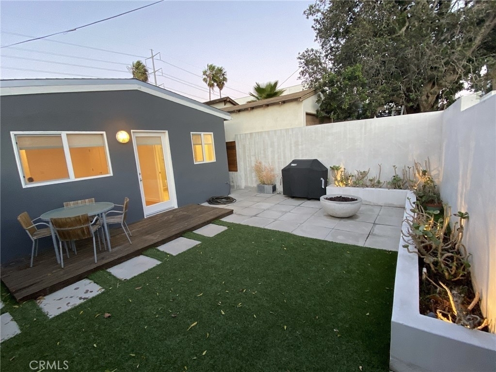 656 Rosecrans Avenue - Photo 28