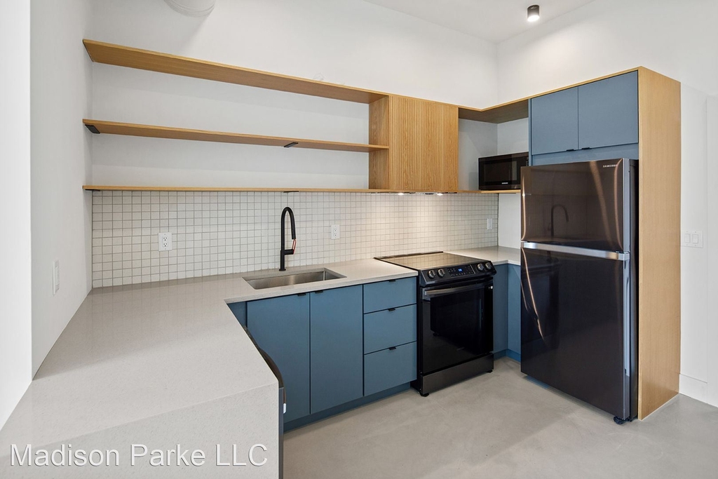 2201 Frankford Ave - Photo 1