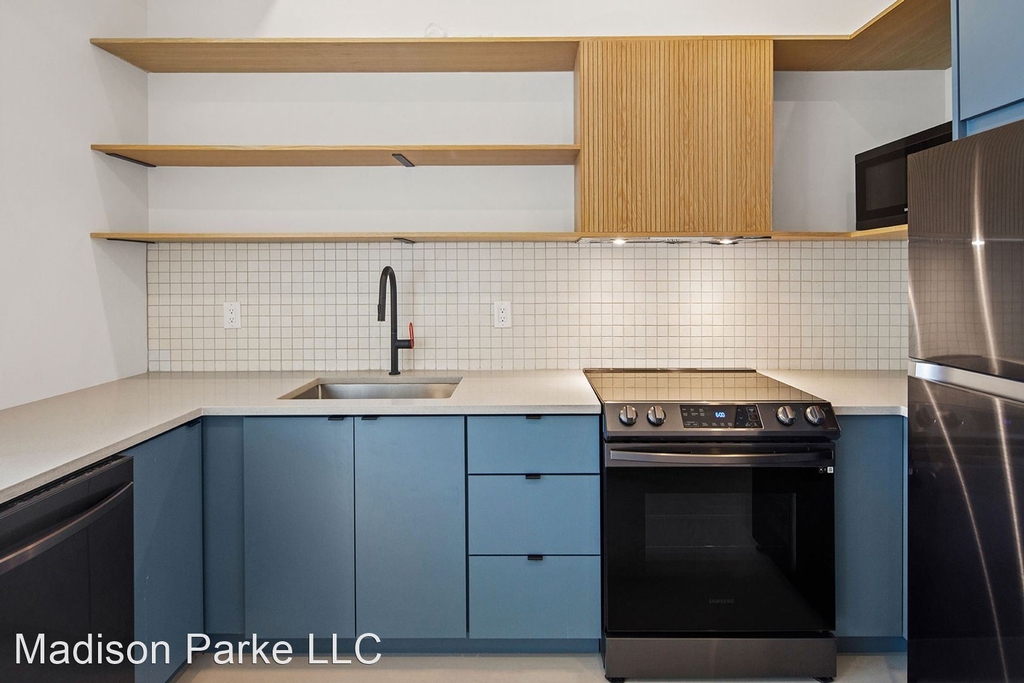 2201 Frankford Ave - Photo 2