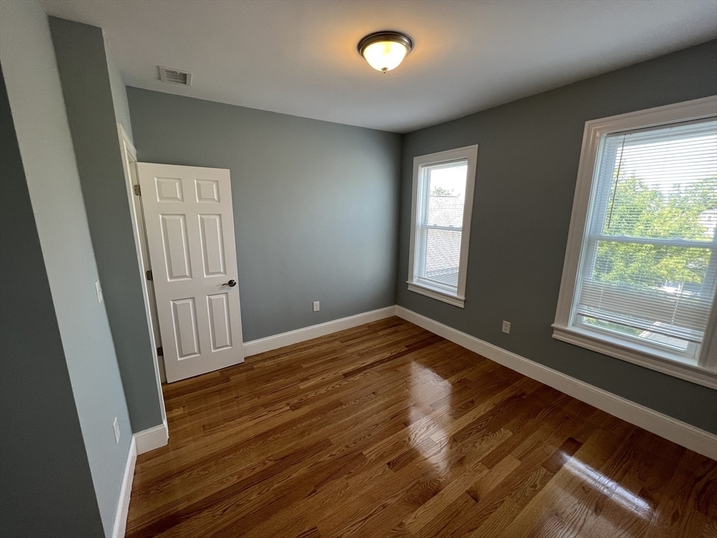 366 Highland Ave - Photo 14