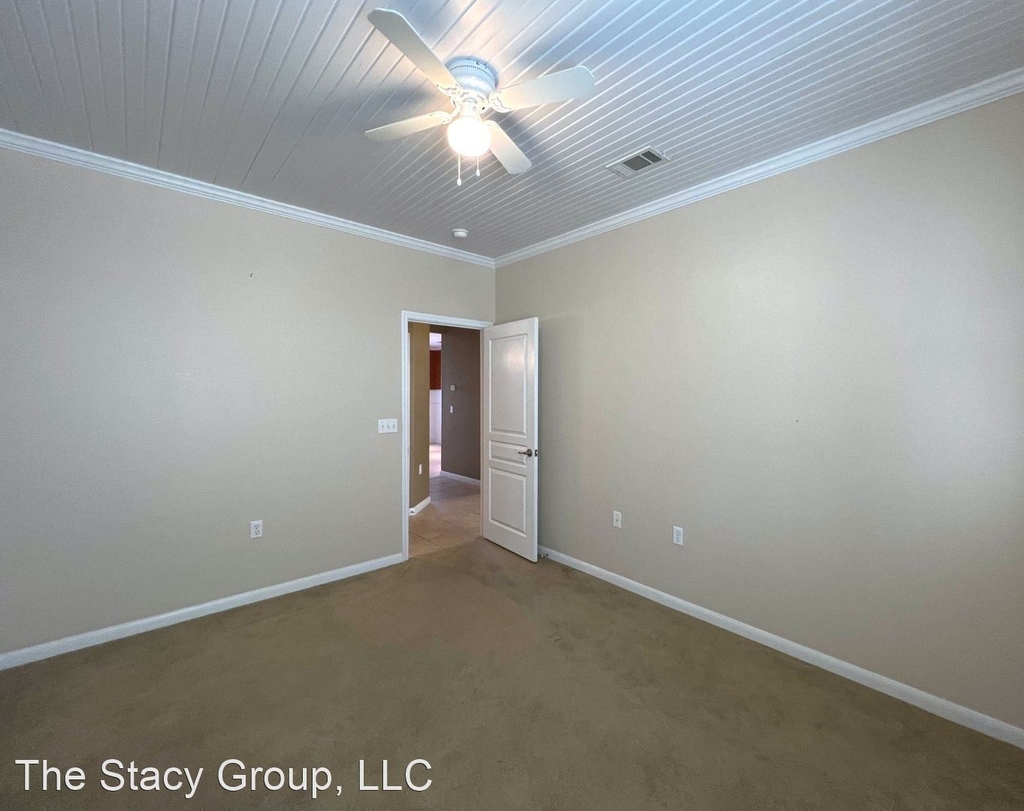 518 Deer Meadow Circle - Photo 4