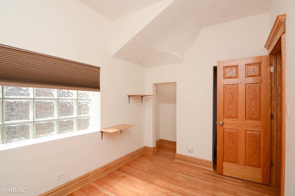 2053 W. Fullerton, Unit 4 - Photo 16