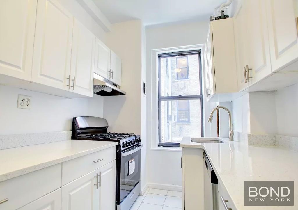 315 West 102nd Street - Photo 3