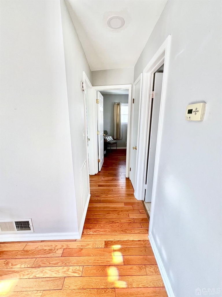 88 Wilson Avenue - Photo 9