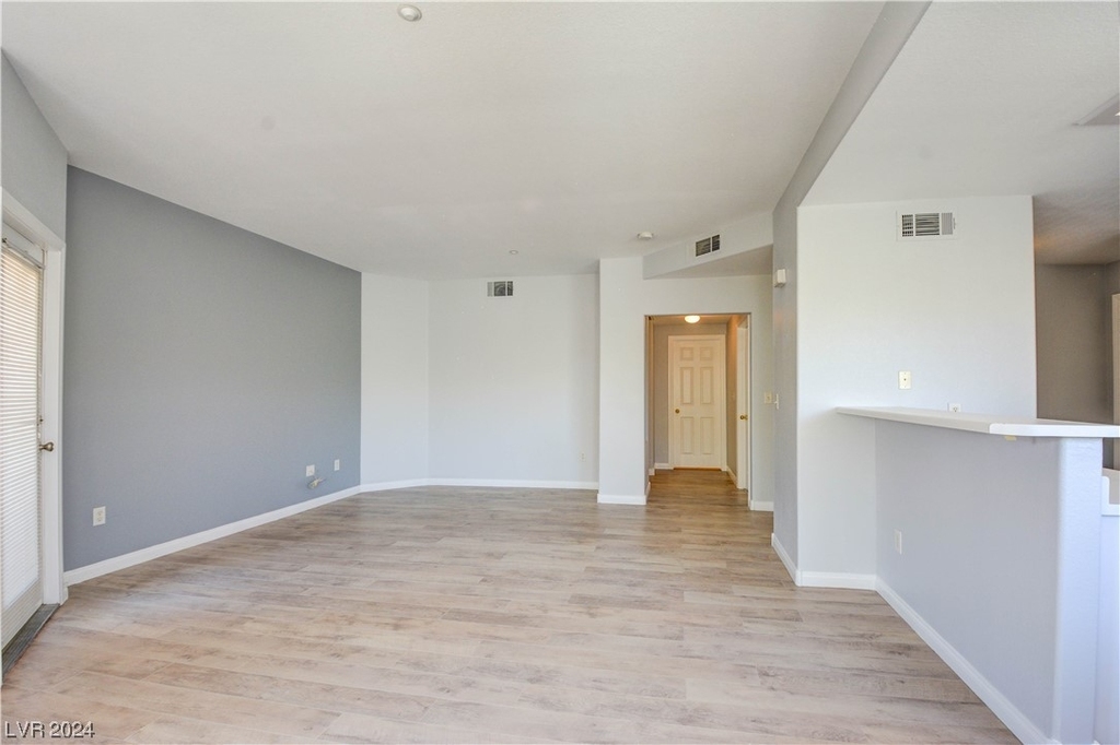 830 Carnegie Street - Photo 3