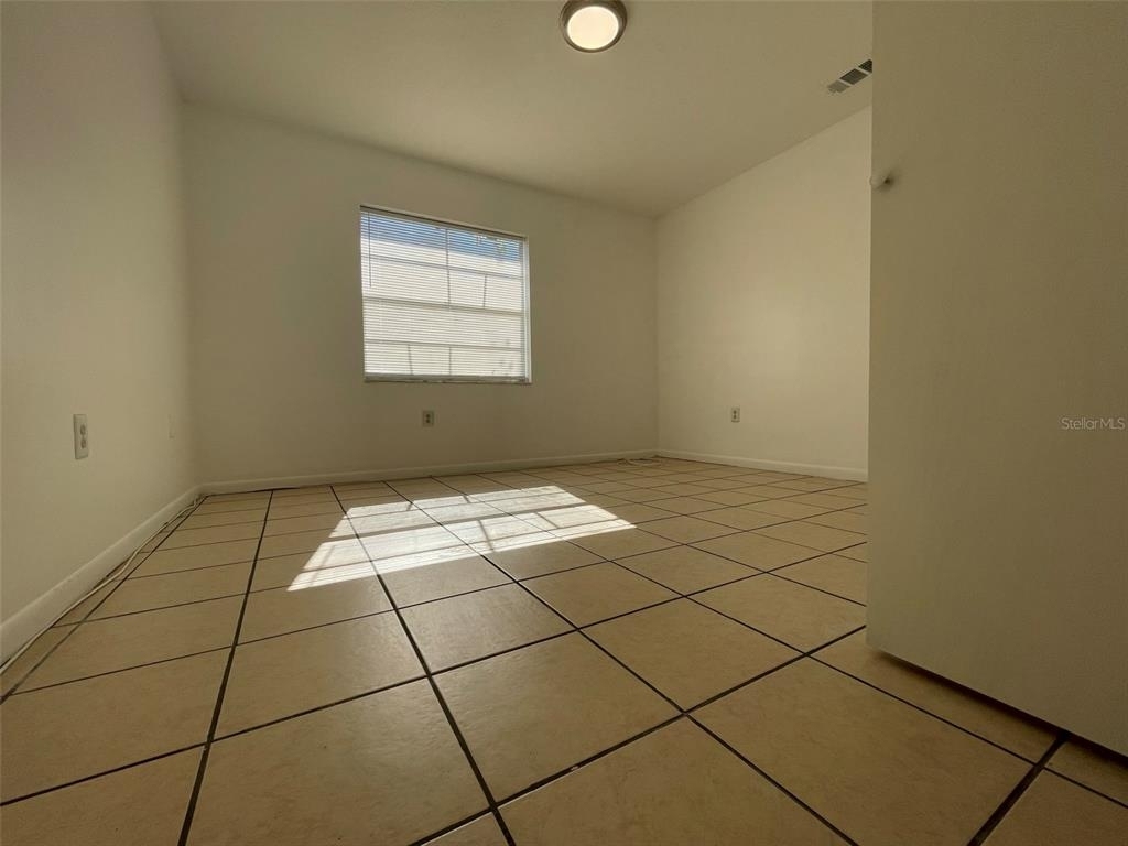 10407 N Jasmine Avenue - Photo 14