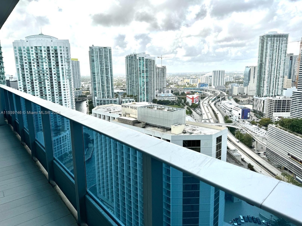 200 Biscayne Boulevard Way - Photo 9