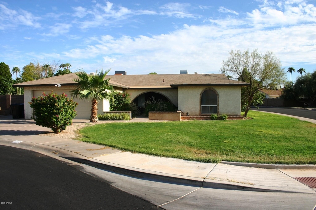 2217 S Las Flores -- - Photo 13