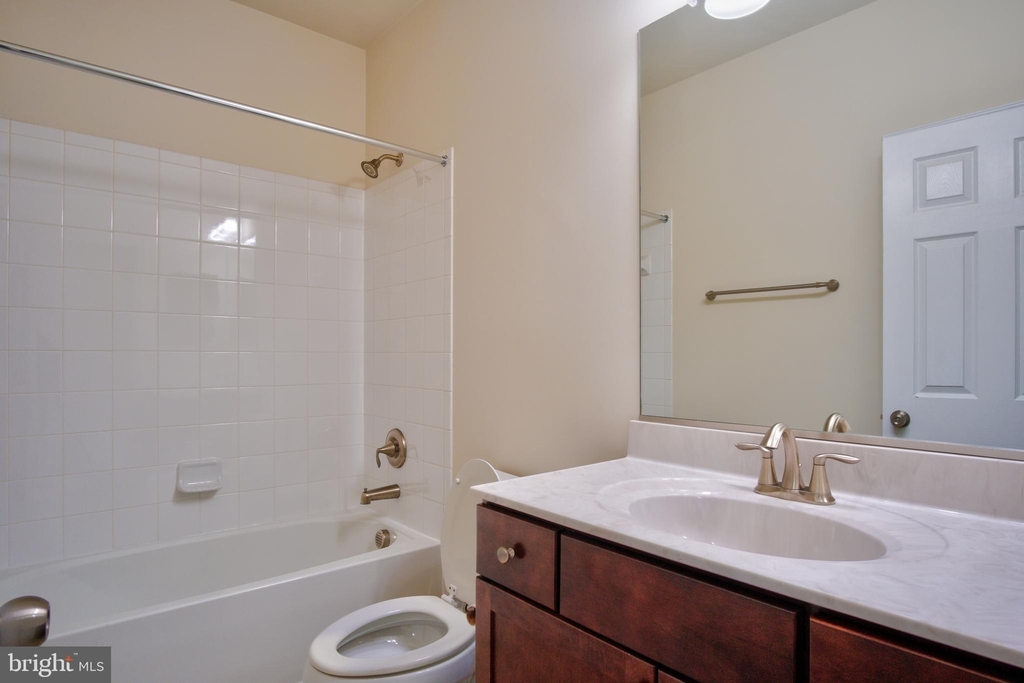 22275 Avery Park Terrace - Photo 8