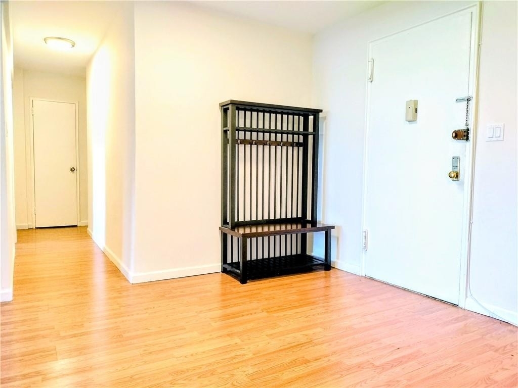 2299 East 13th Street - Photo 8