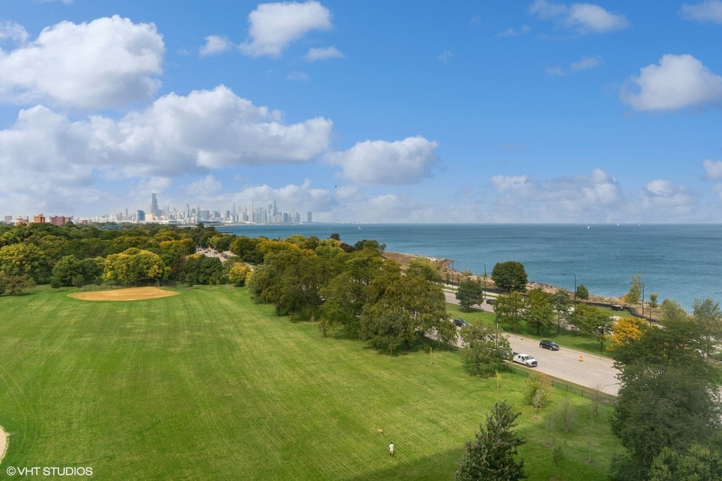 4800 S Chicago Beach Drive - Photo 10