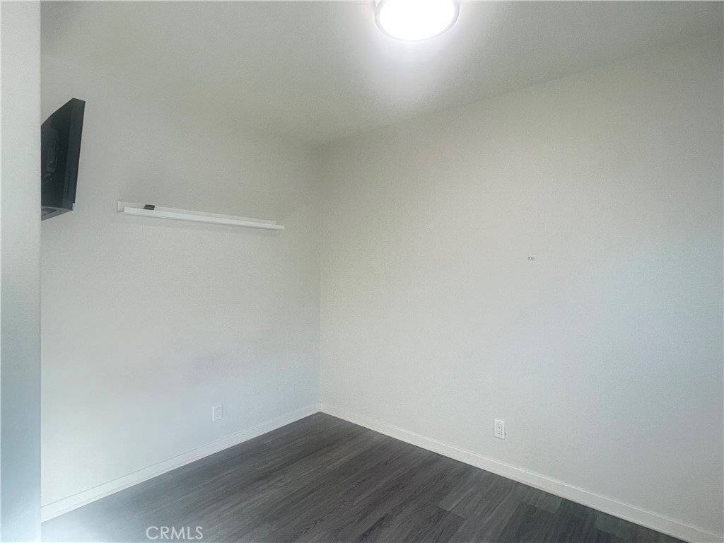 843 W 3rd Street - Photo 22