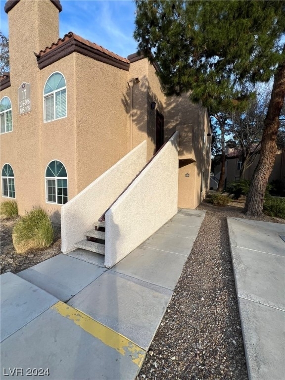 9325 W Desert Inn Road - Photo 0