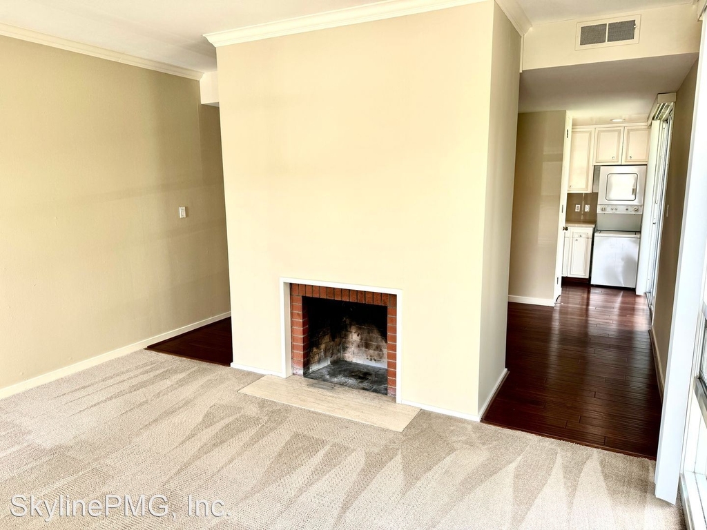 2101 Carlmont Drive - Photo 5