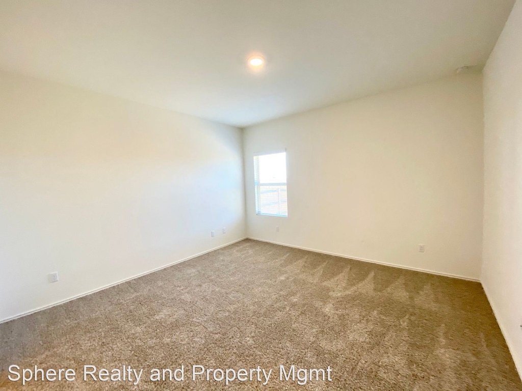 938 Circle Way Unit 3h - Photo 6