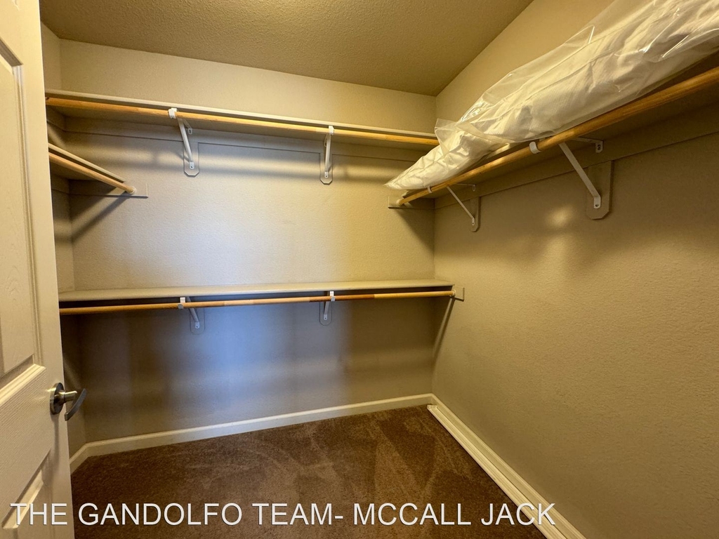 3678 Hollywood Park Dr. - Photo 5