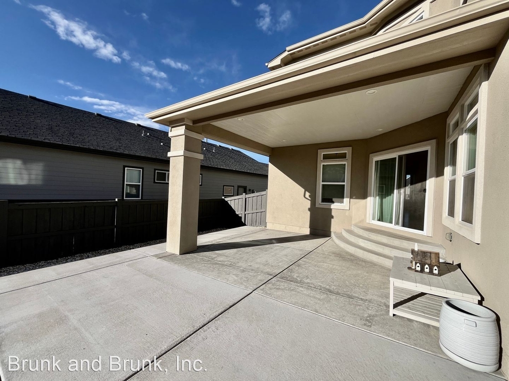 1047 Barbaro Terrace - Photo 46