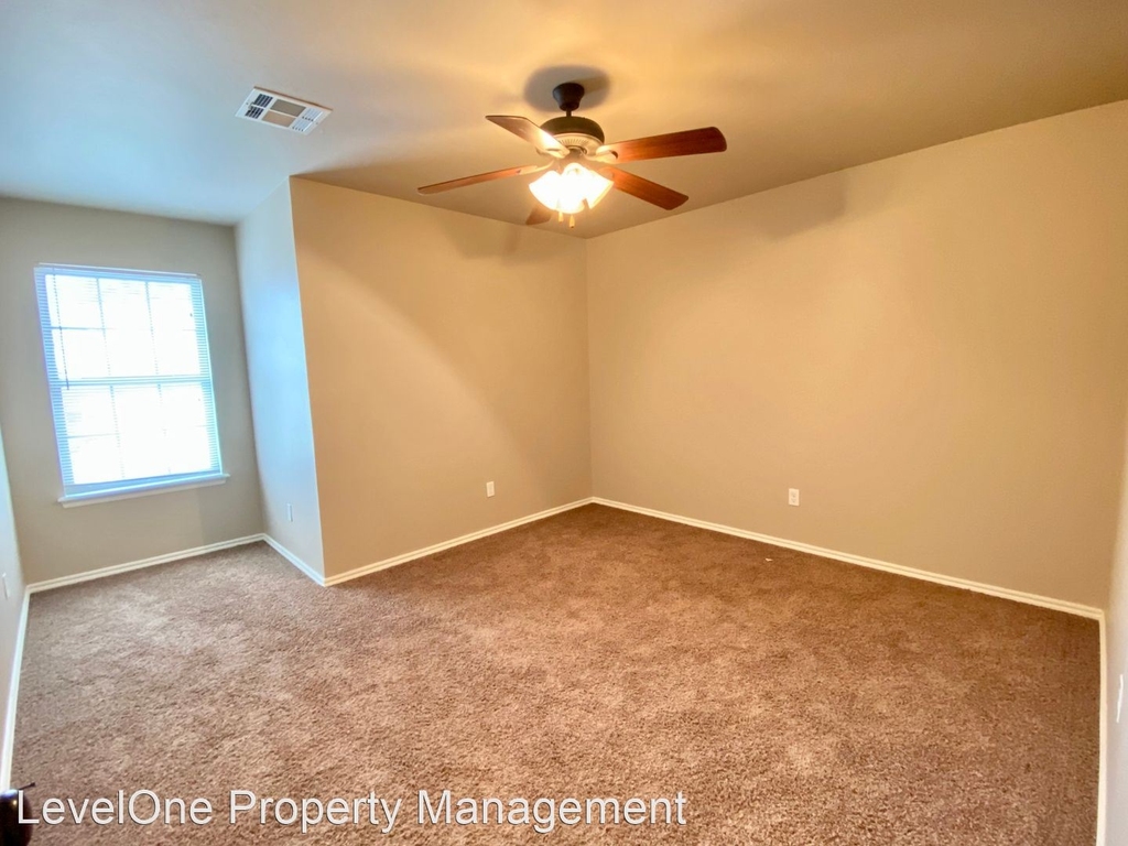 11404 Nw 121st Place - Photo 13