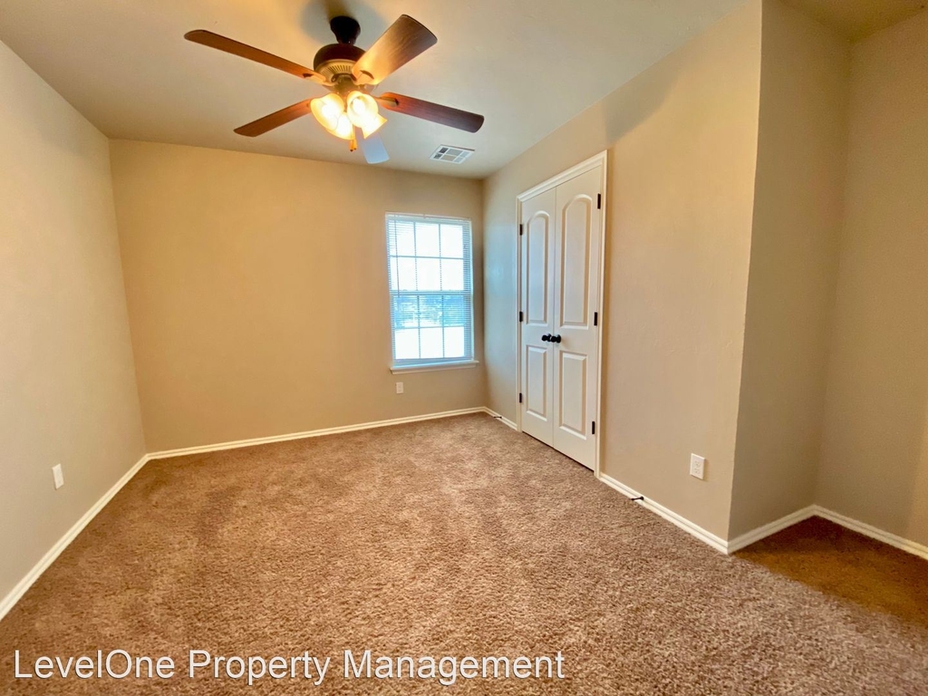 11404 Nw 121st Place - Photo 17