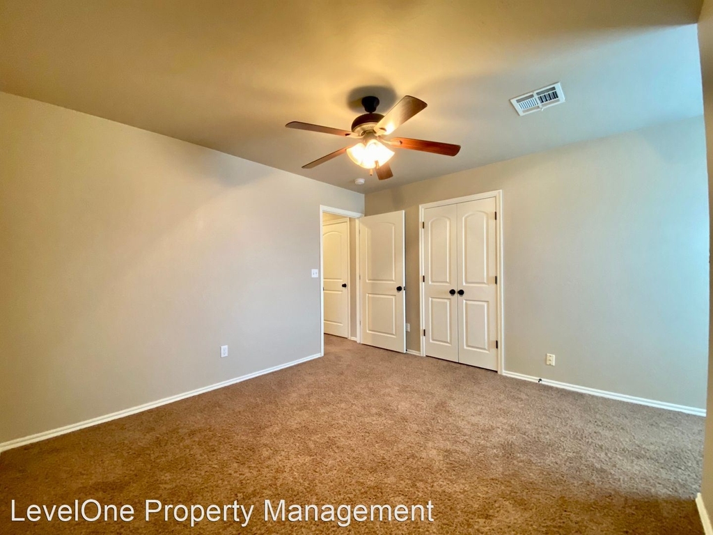 11404 Nw 121st Place - Photo 12