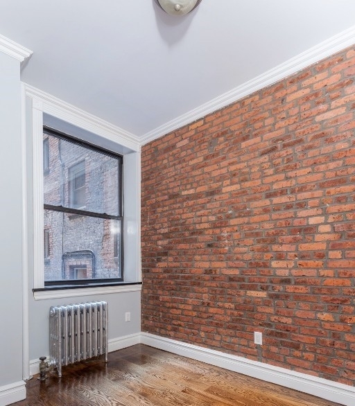 326 East 35th Street - Photo 2