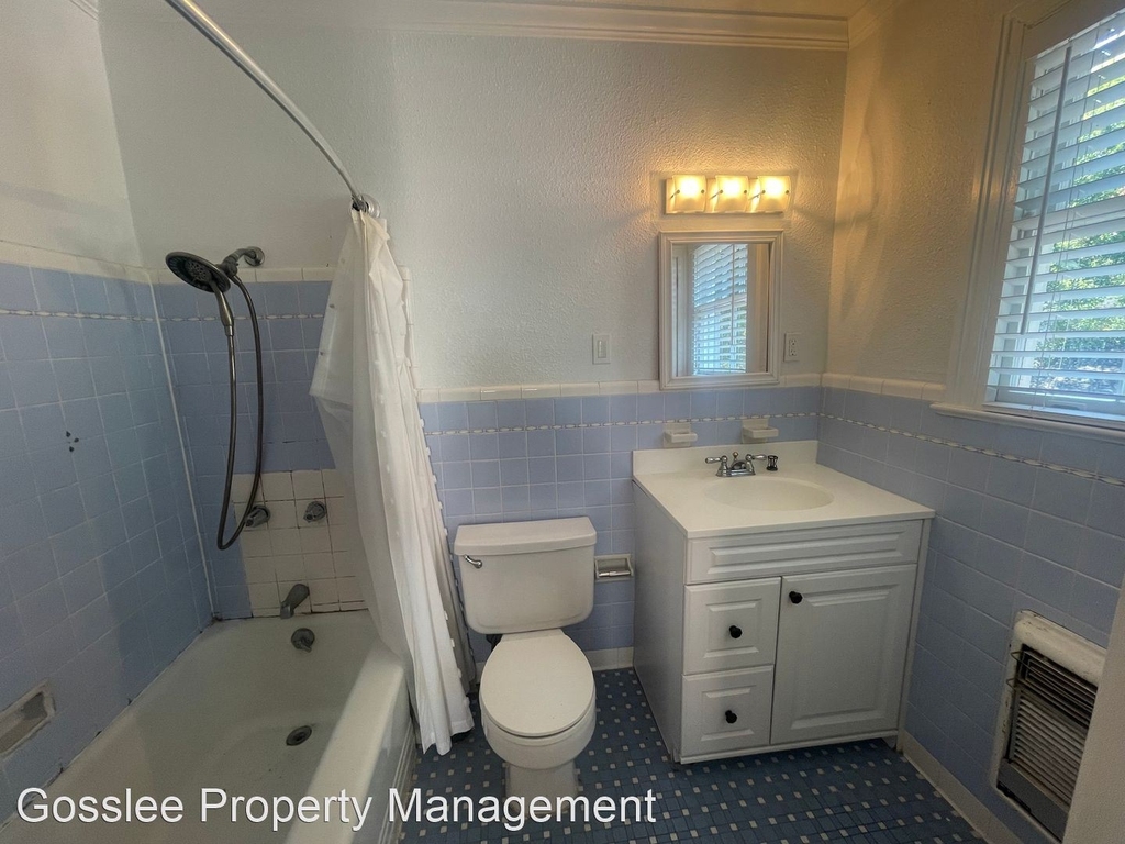 536 Elmwood Street - Photo 17