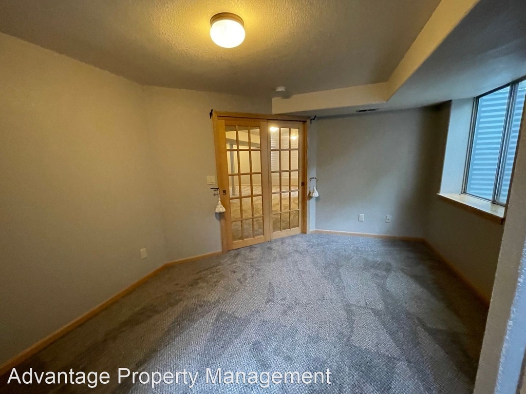 1112 White Oak Court - Photo 24