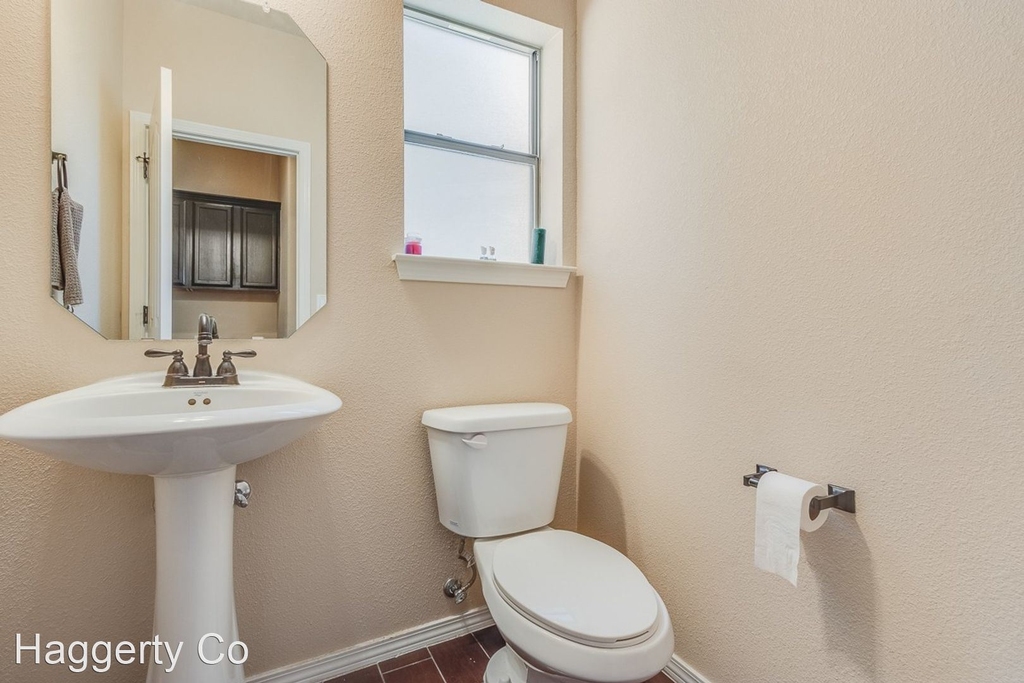 7637 Red Cedar - Photo 13