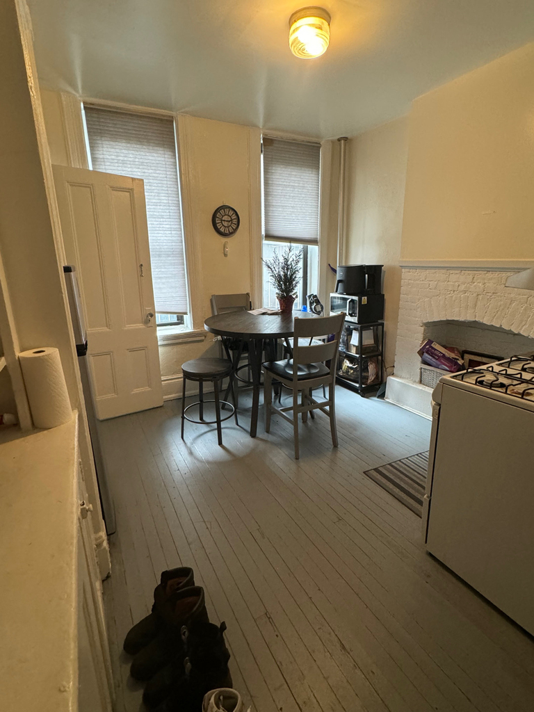 530 West 50th Street - Photo 7