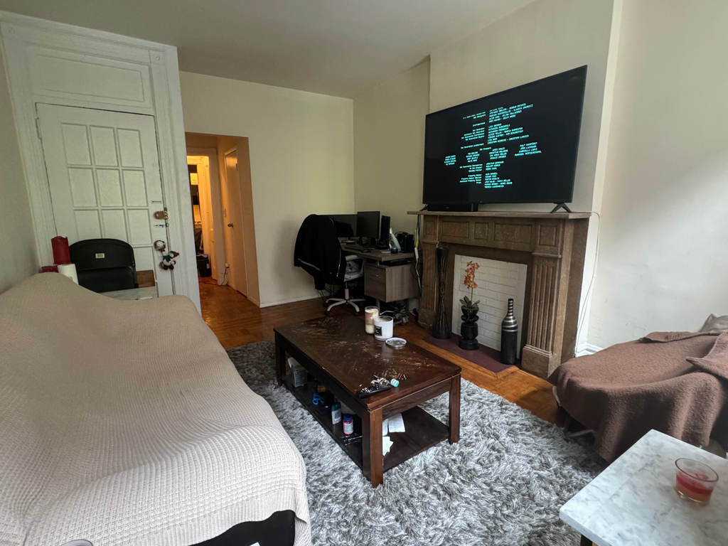 530 West 50th Street - Photo 1