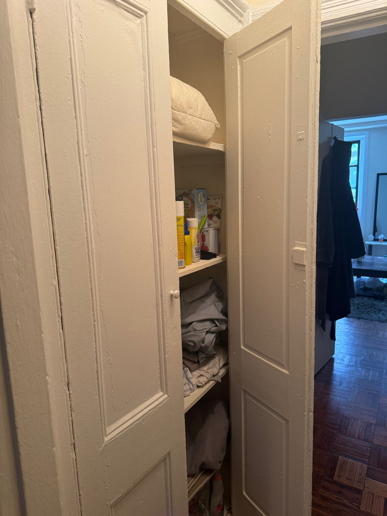 530 West 50th Street - Photo 10