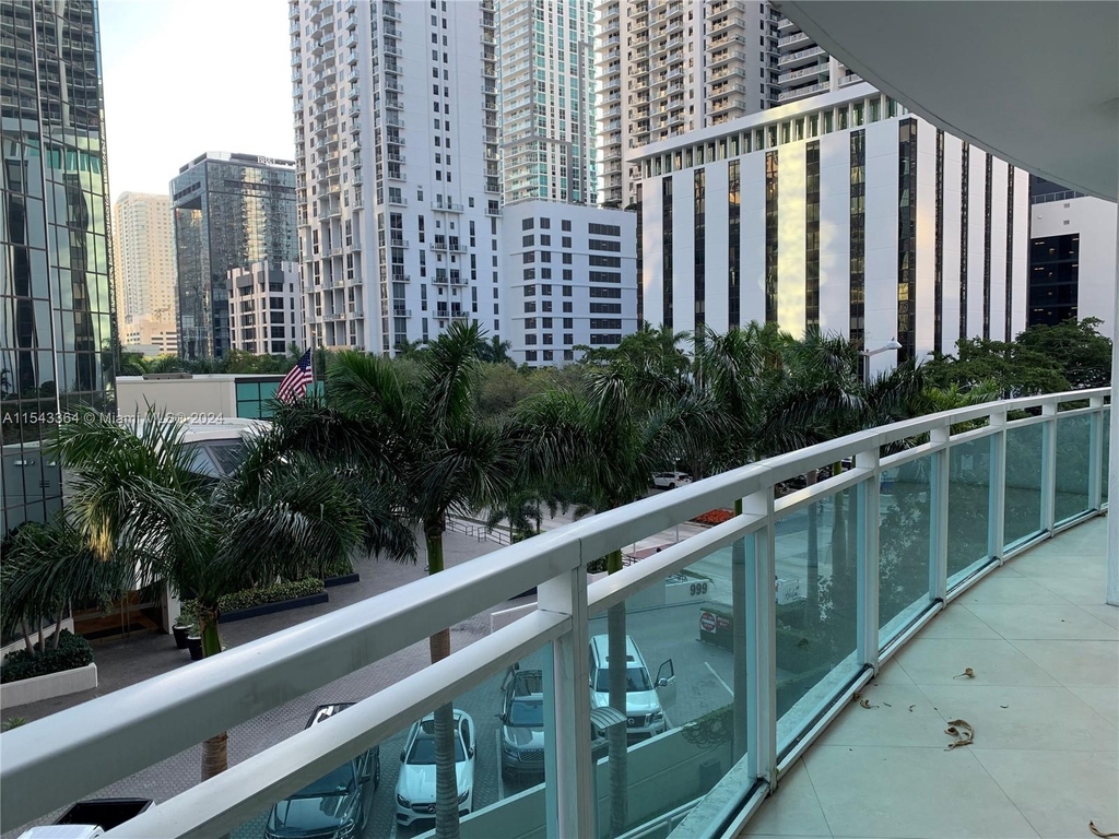 951 Brickell Ave - Photo 3