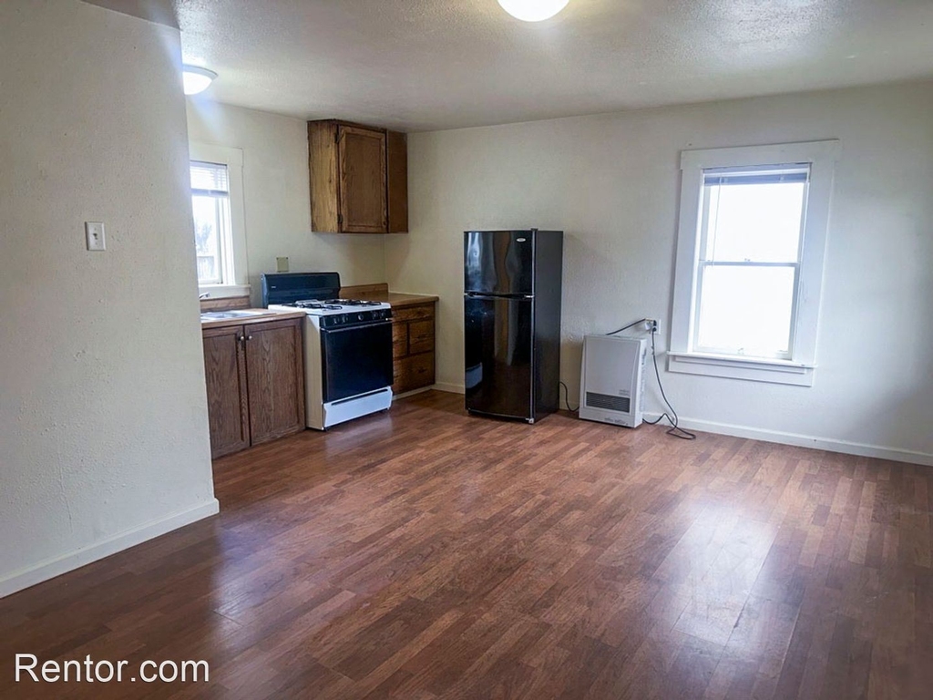 1254 L Street - Photo 2