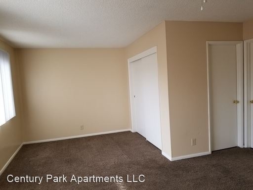 221 Stoddard Dr. - Photo 2