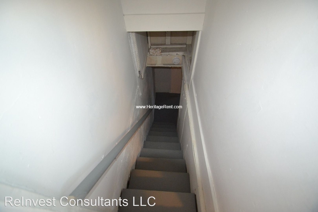 6298 Betts Ave. - Photo 6