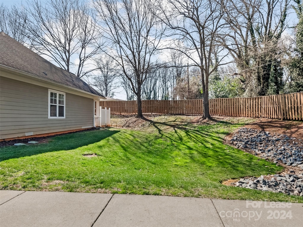 1010 Davant Lane - Photo 12